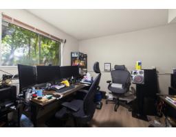 18298 63a Avenue, Surrey, BC V3S8A8 Photo 27