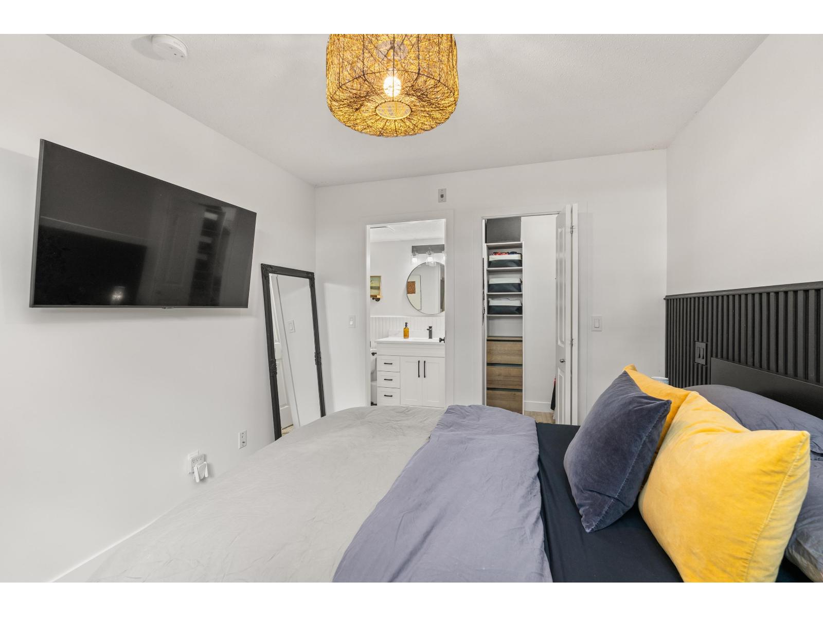 27 19551 66 AVENUE, Surrey