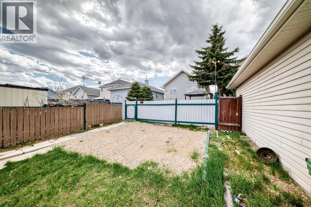 118 Bridleridge Way SW - 42