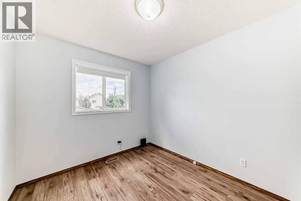 118 Bridleridge Way SW - 19