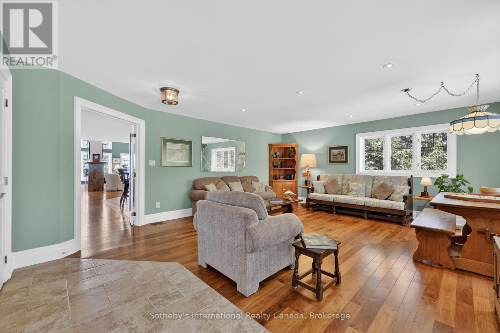 1036 RIVER ROAD E - 7