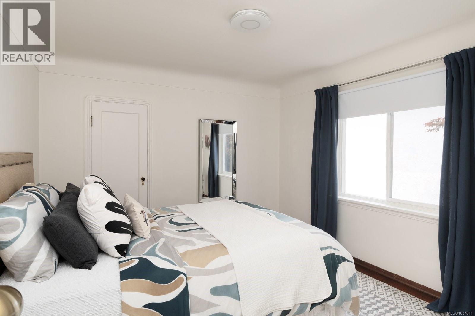 1066 Finlayson St - 18