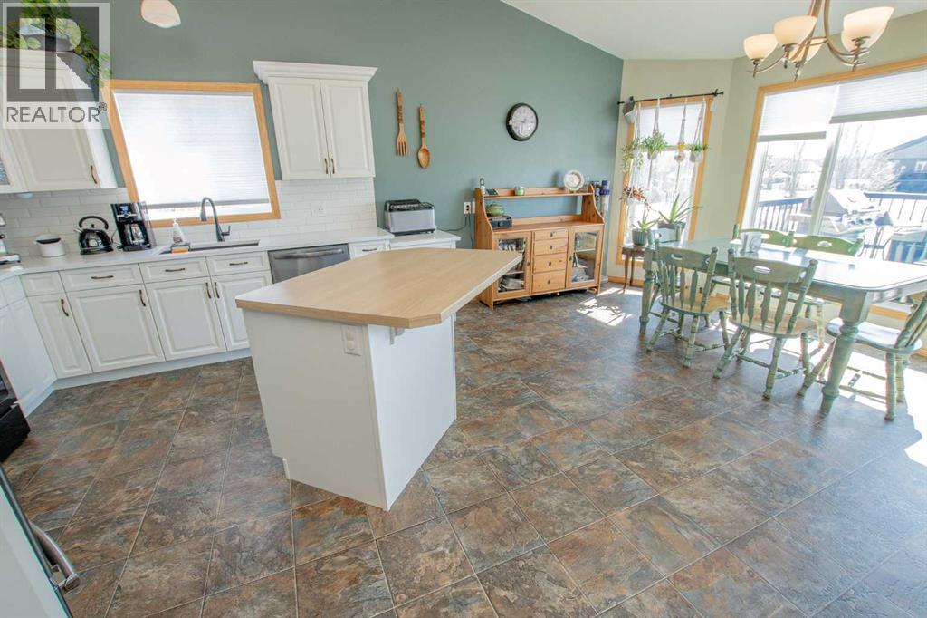 7733 Abbey Lane - 10