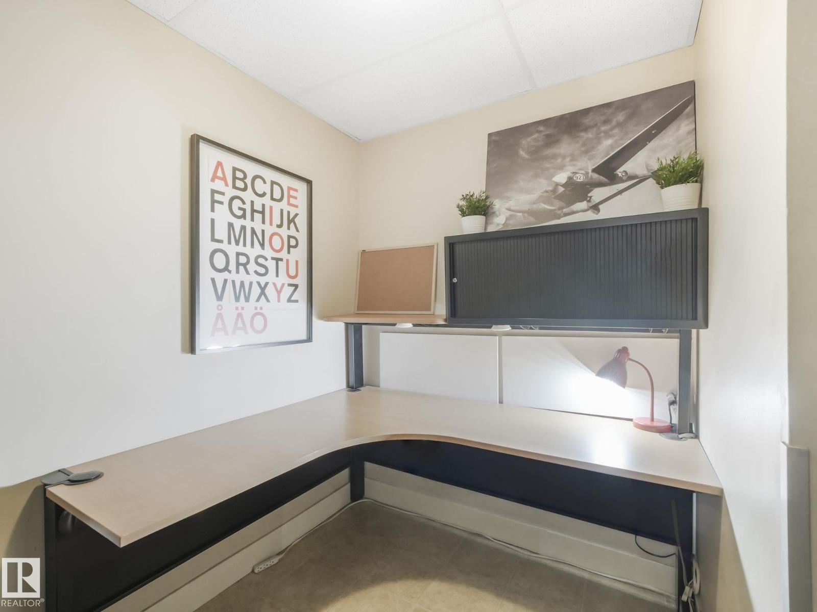 #102 9715 110 ST NW - 11