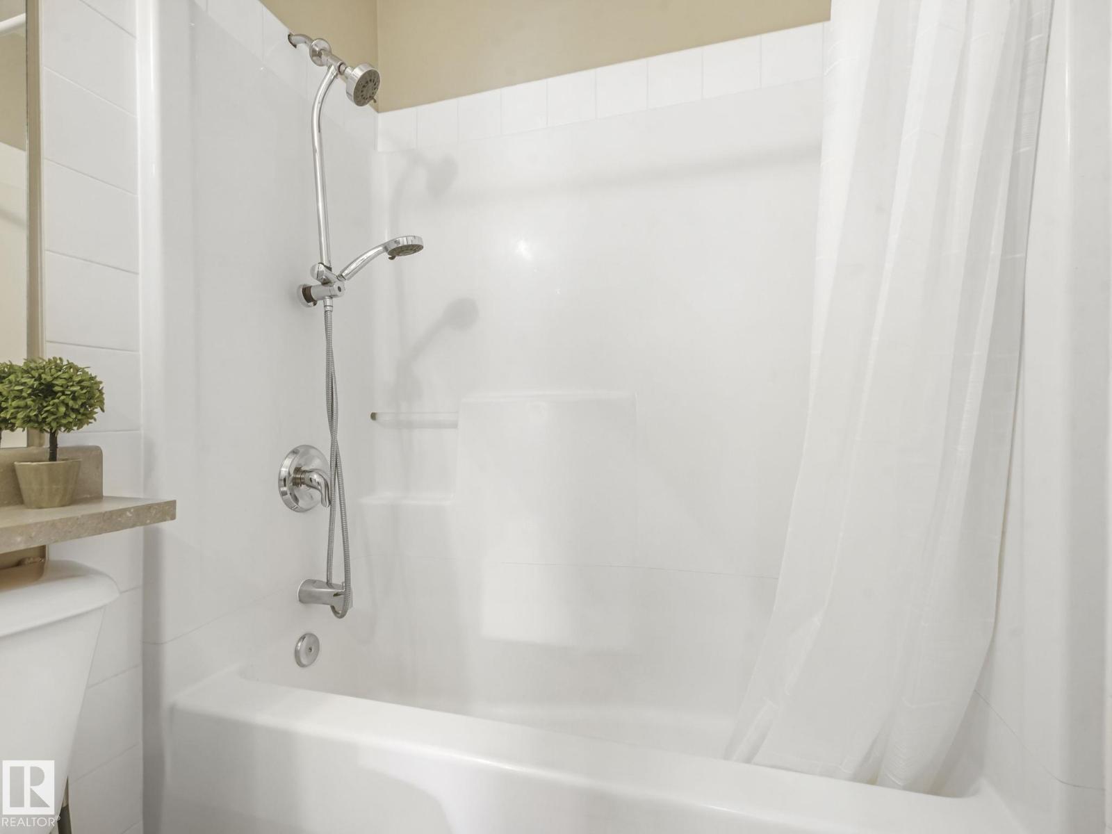 #102 9715 110 ST NW - 23
