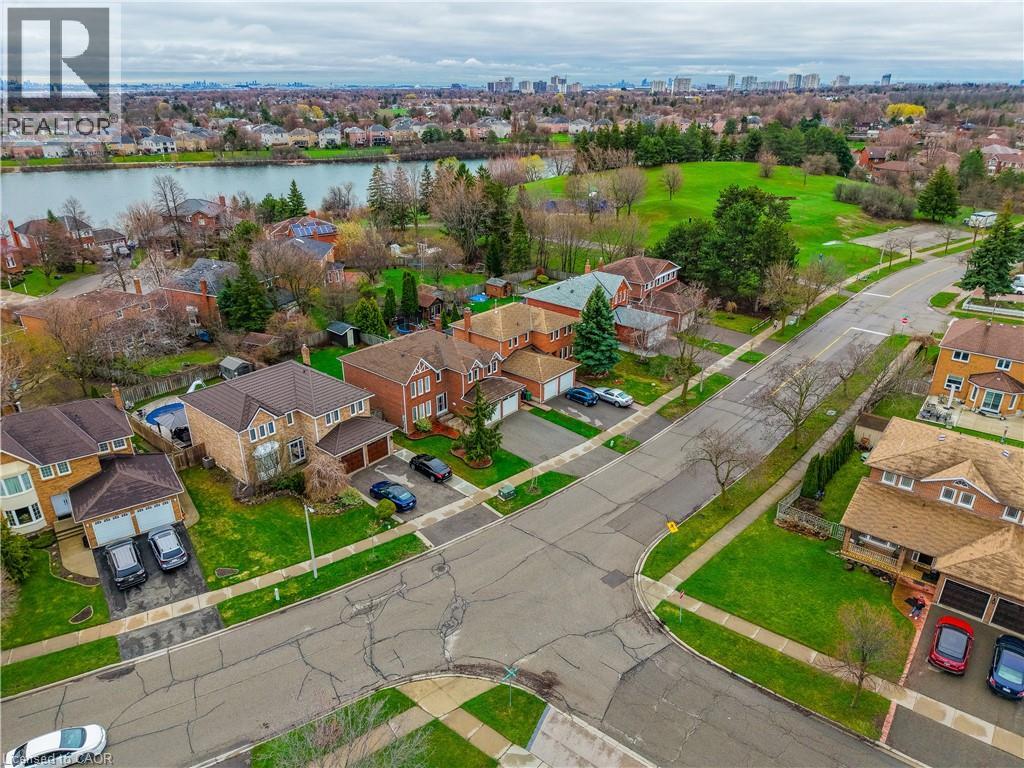 85 PROFESSOR'S LAKE Parkway - 47