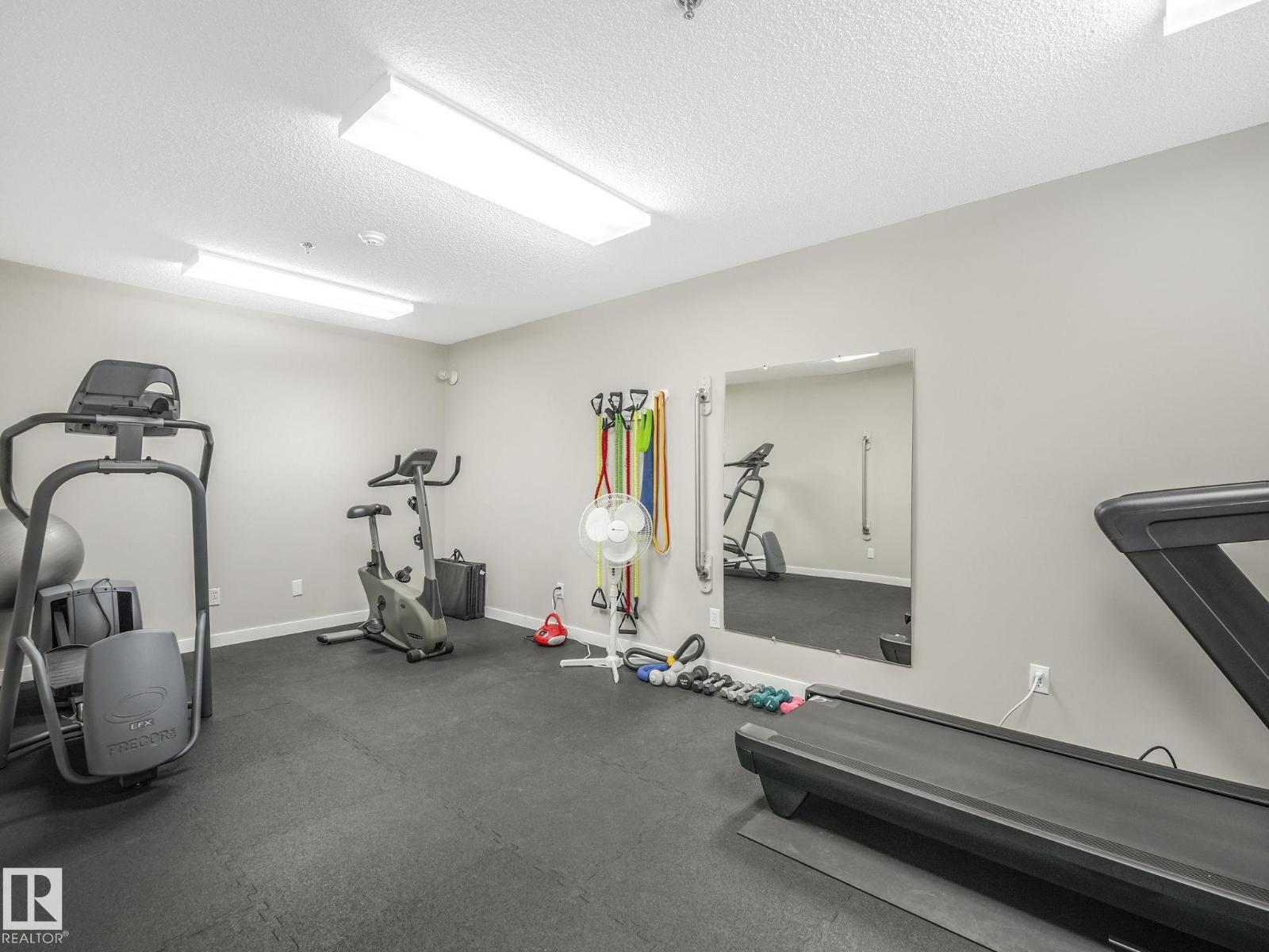 #111 9535 176 ST NW - 32