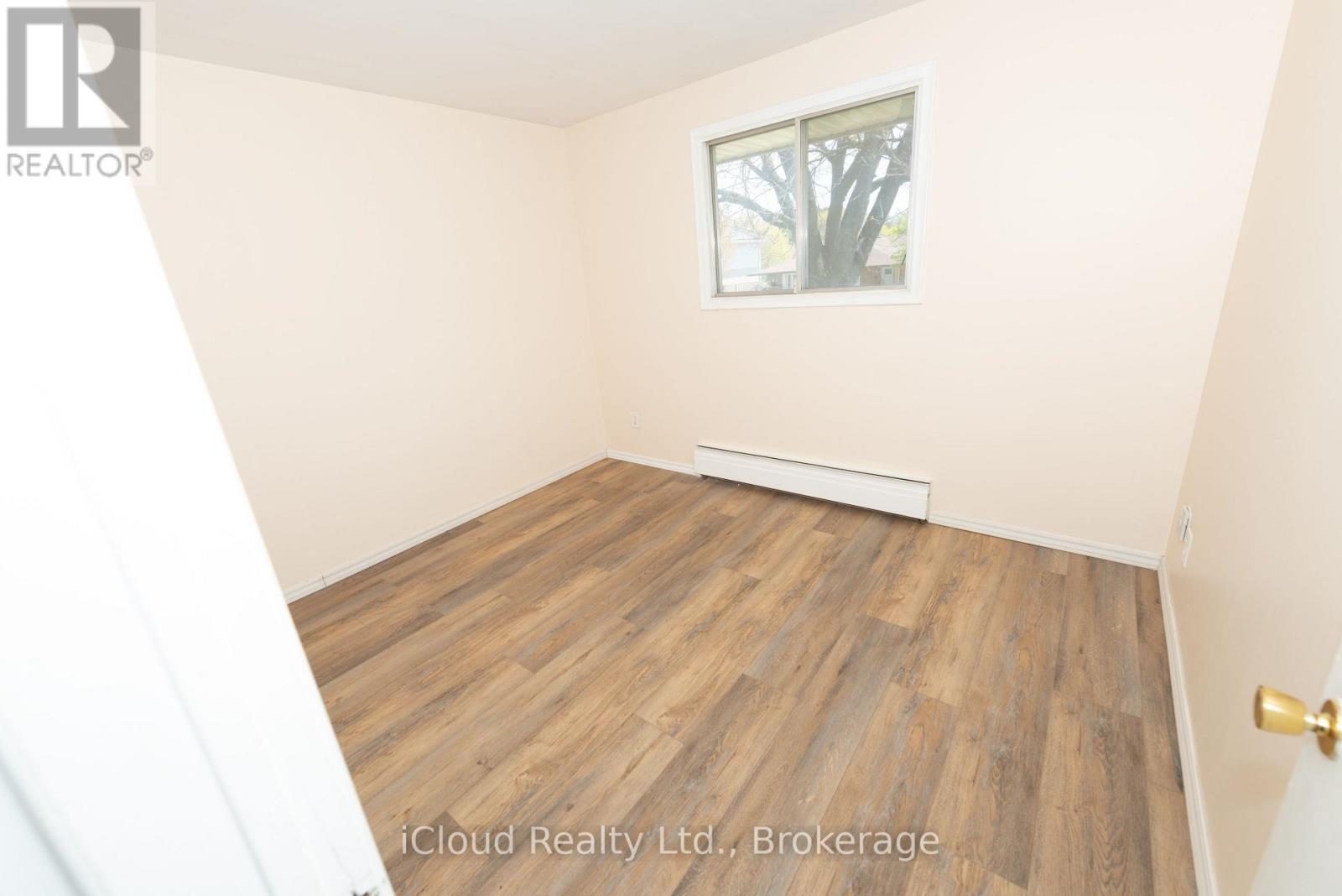 536 GLEN FORREST BOULEVARD - 11