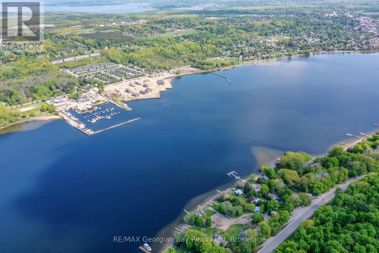 405 CHAMPLAIN ROAD - 46