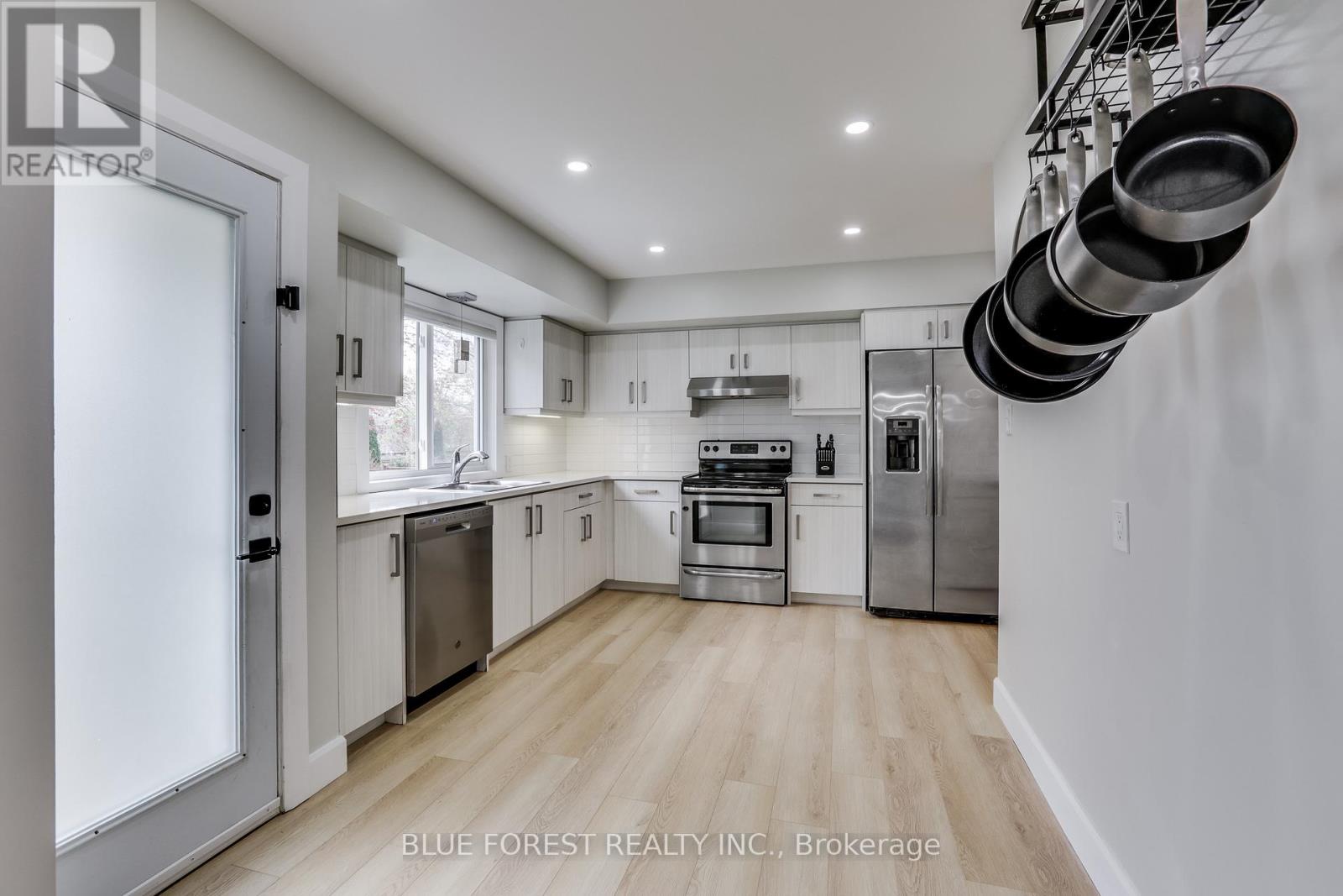 42 REGENCY ROAD - 8