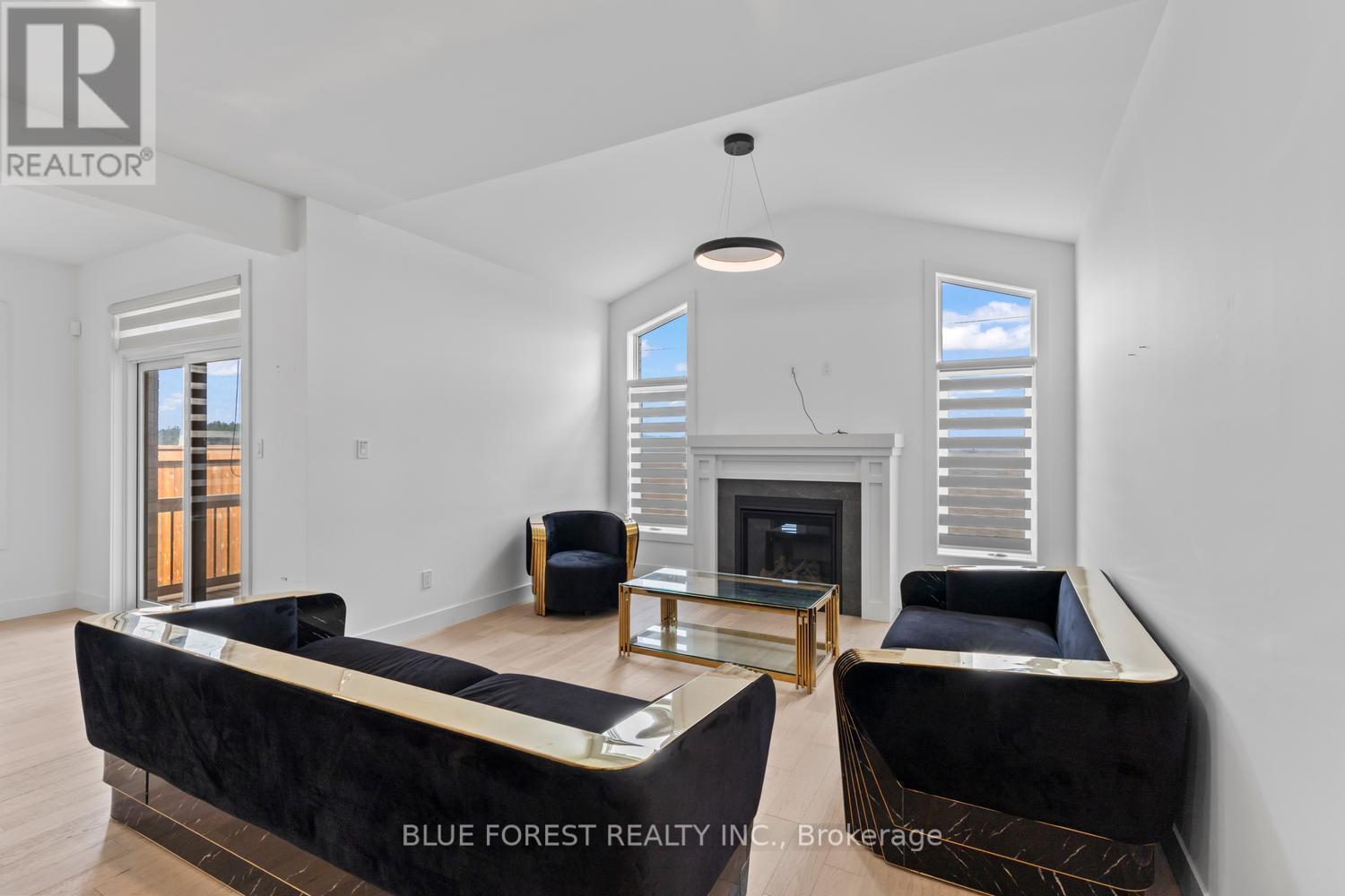 37 EVYLEAN COURT - 15