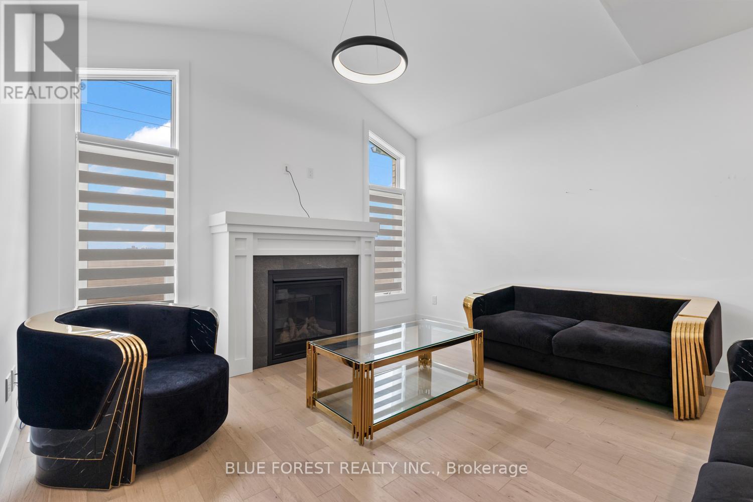 37 EVYLEAN COURT - 16