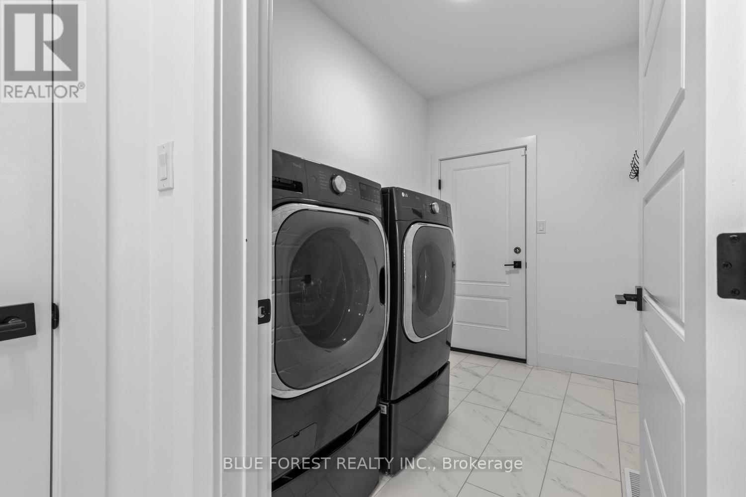 37 EVYLEAN COURT - 18