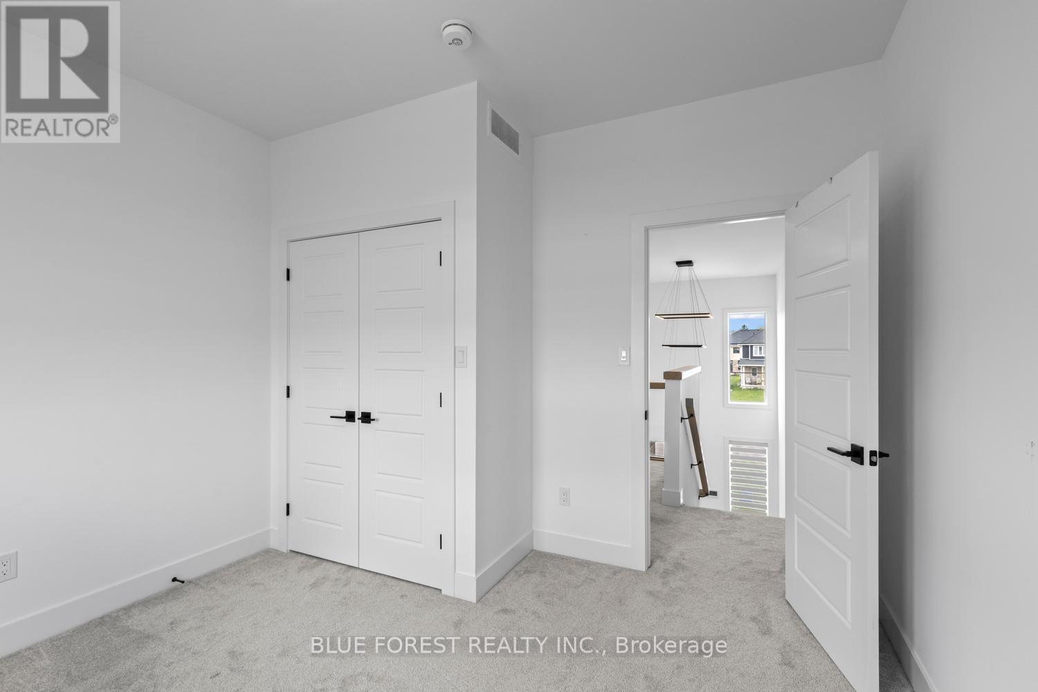 37 EVYLEAN COURT - 21