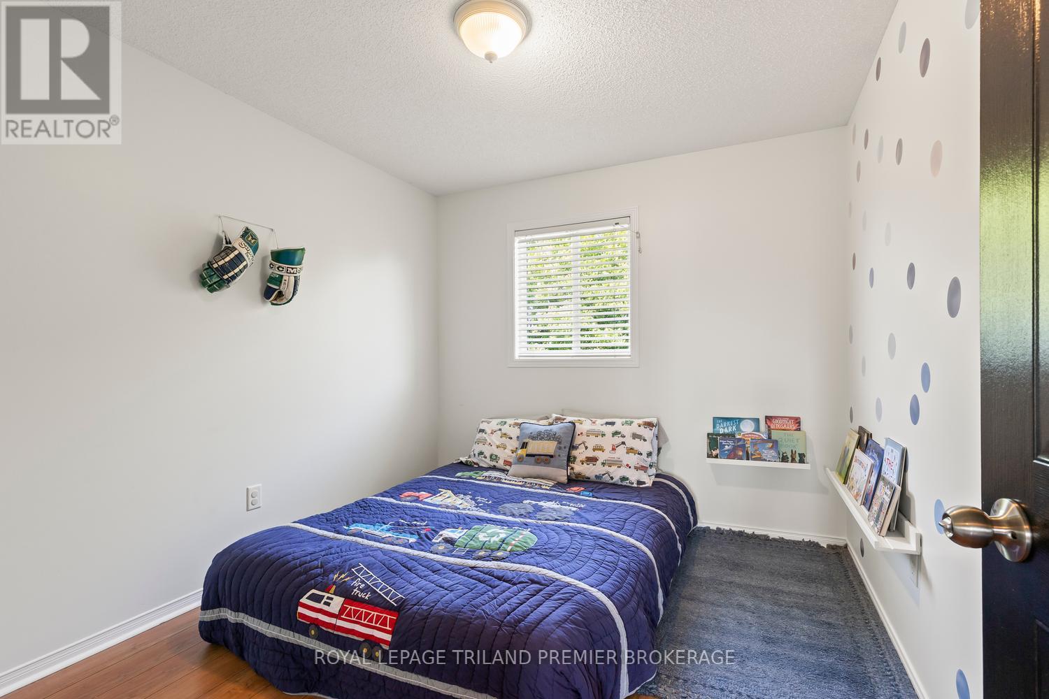 872 MARIGOLD STREET - 20