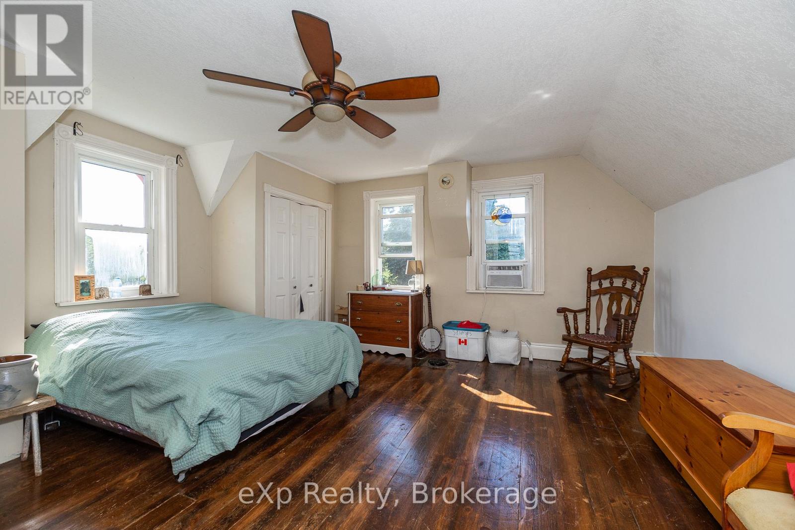 1097 6 HIGHWAY - 14