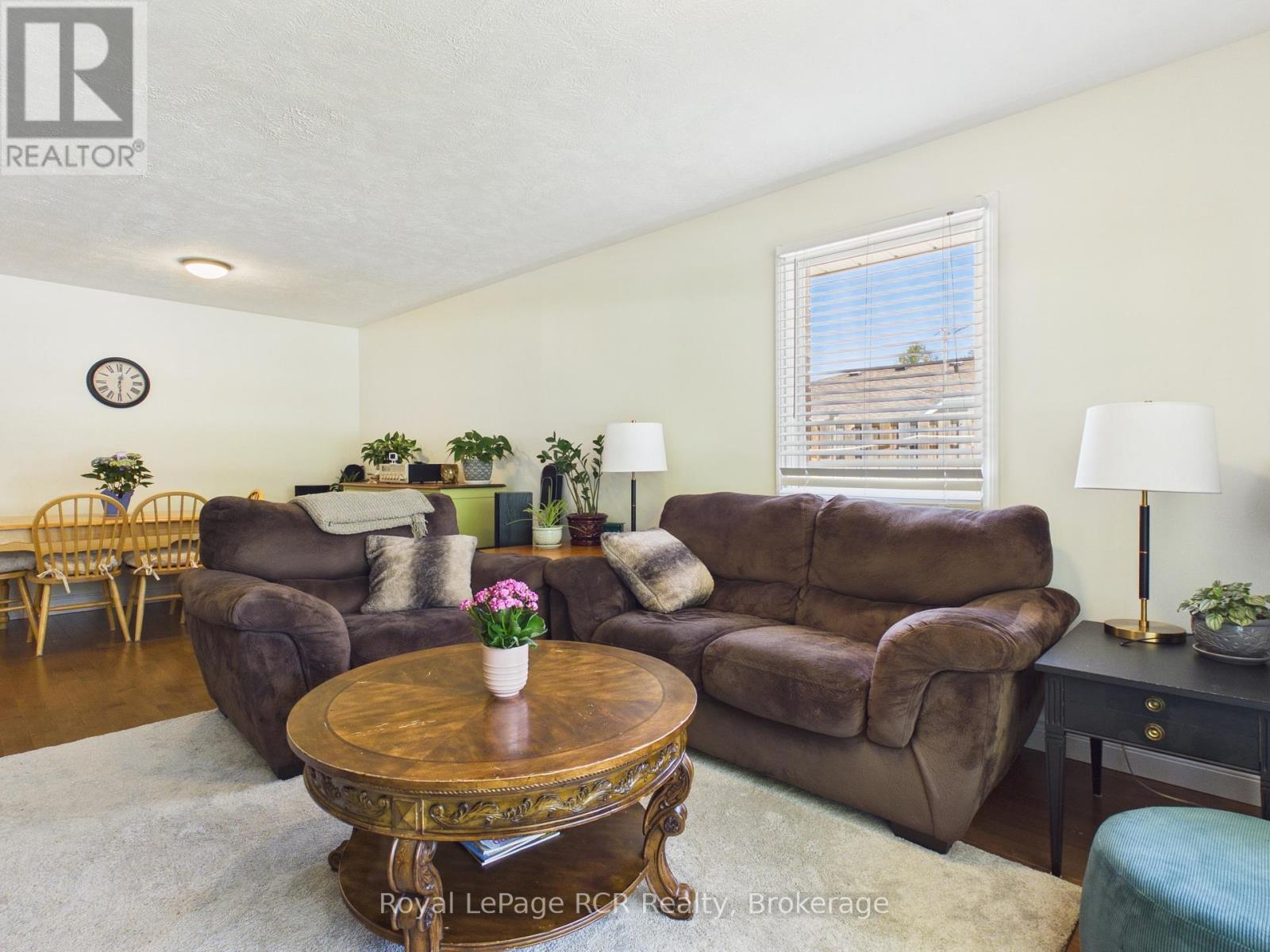 74 GRENVILLE STREET N - 10