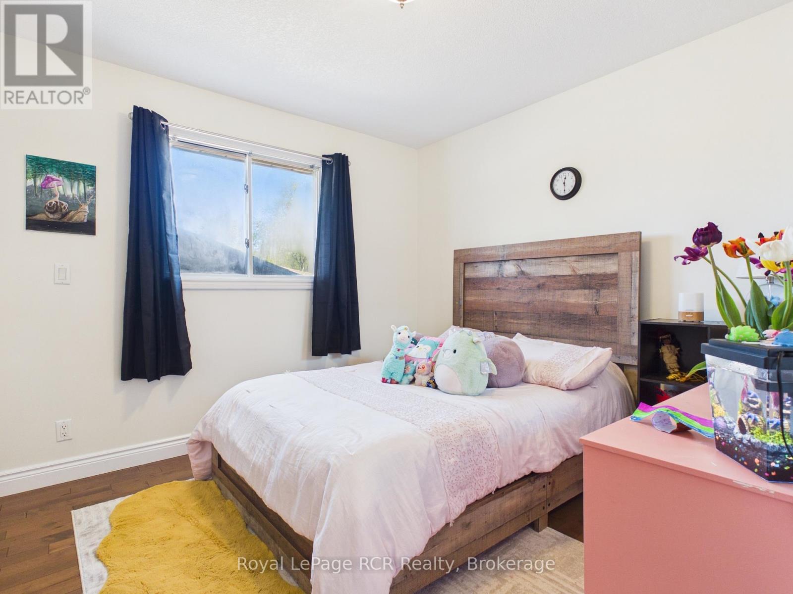 74 GRENVILLE STREET N - 18