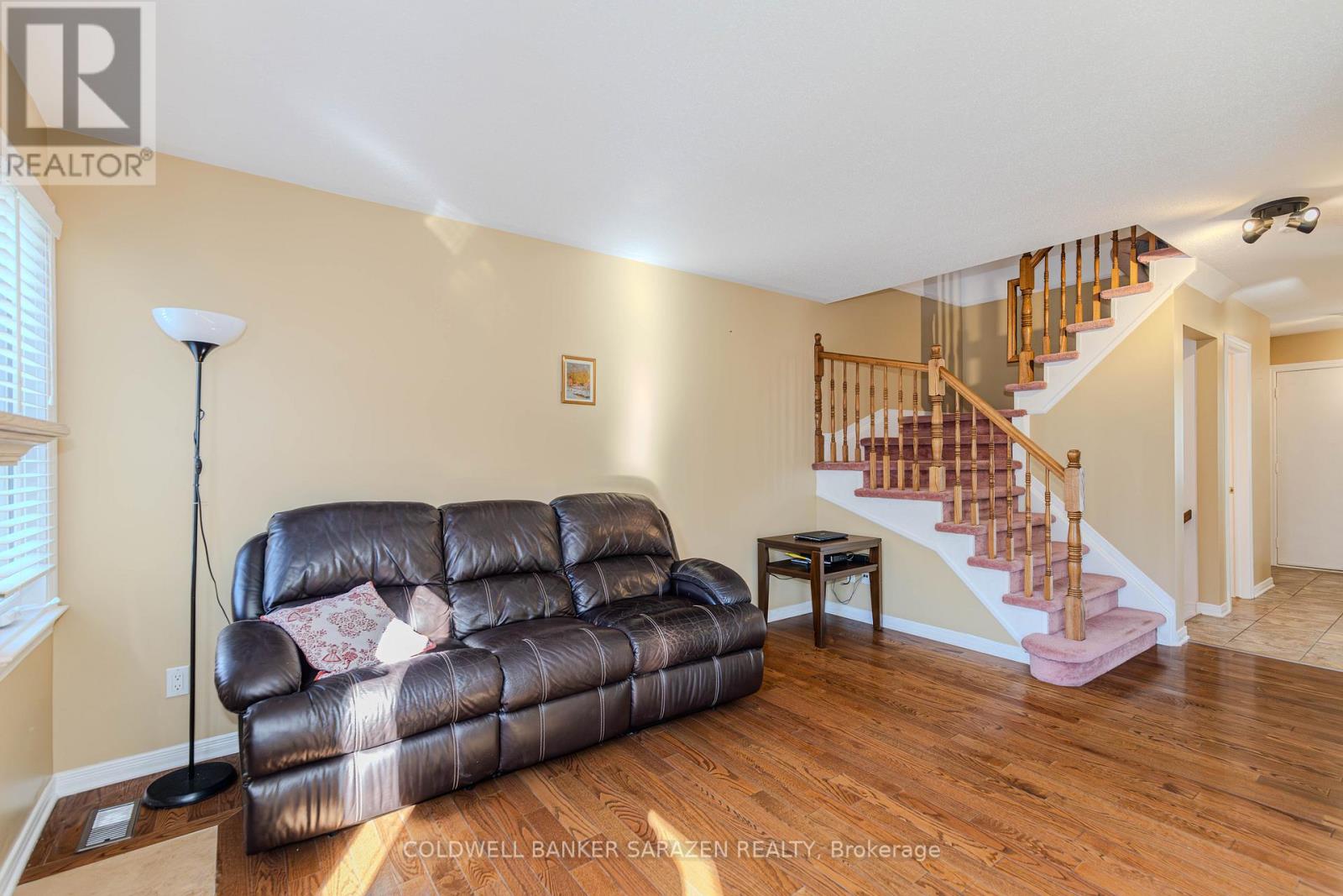 94 MARKLAND CRESCENT - 24