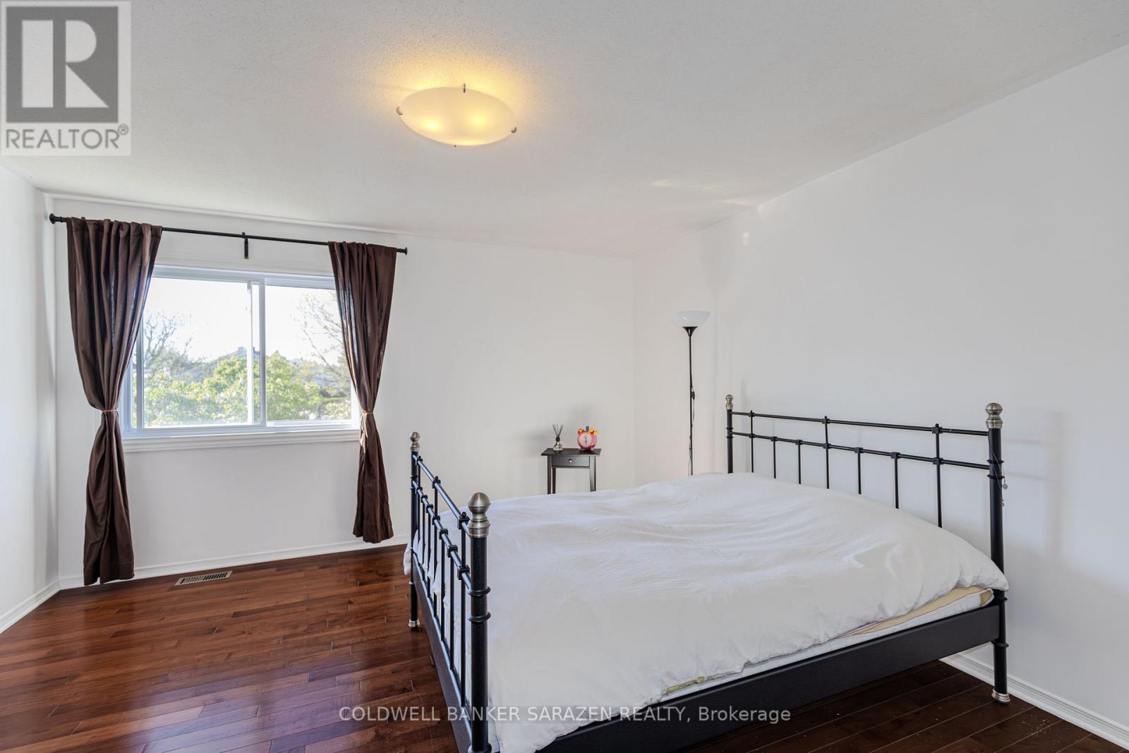 94 MARKLAND CRESCENT - 29