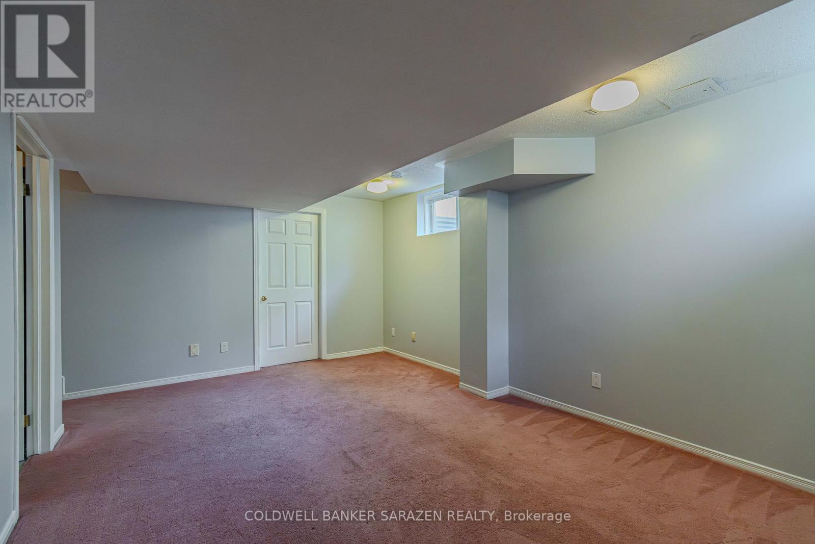 94 MARKLAND CRESCENT - 42