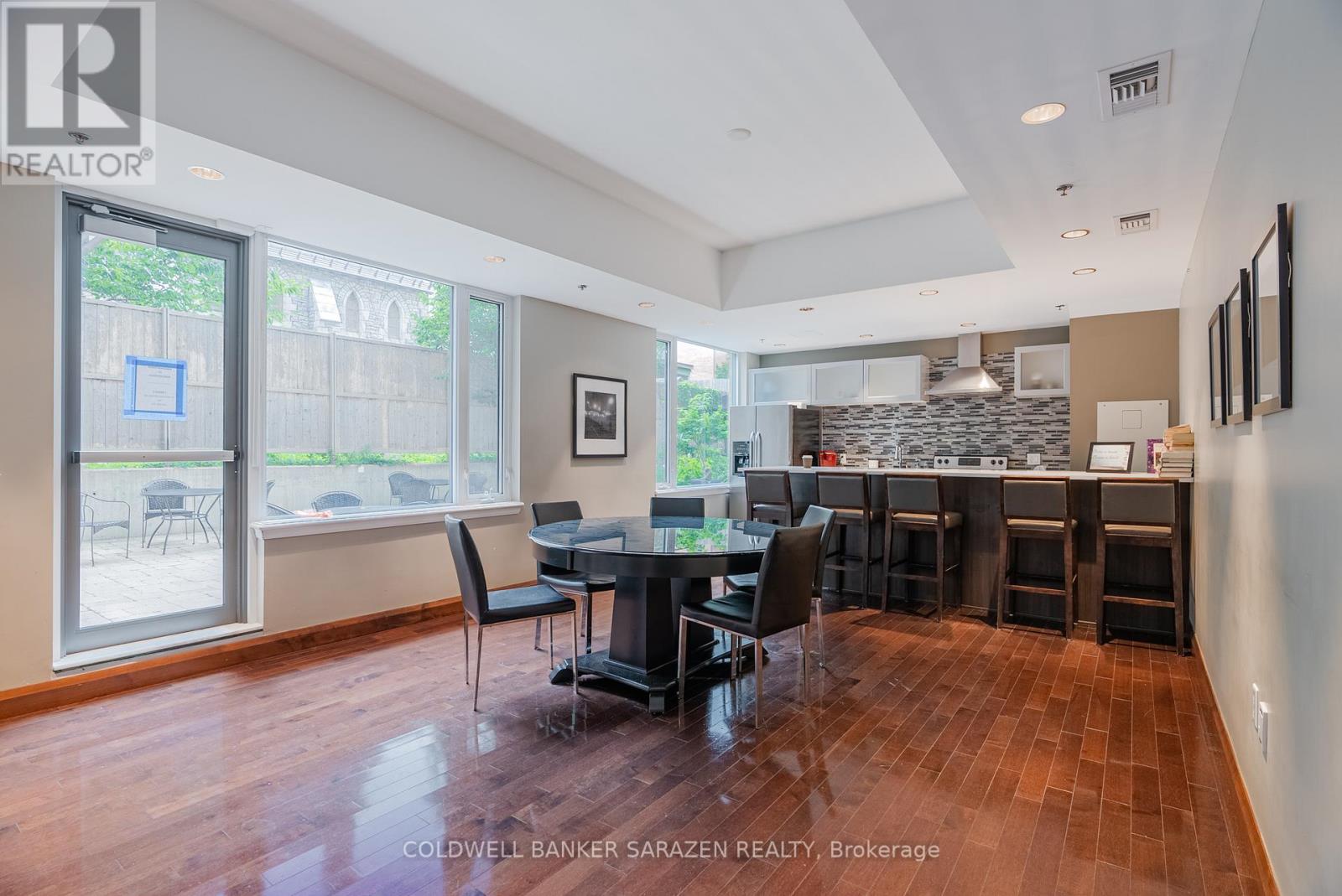 #1001 238 BESSERER STREET - 17