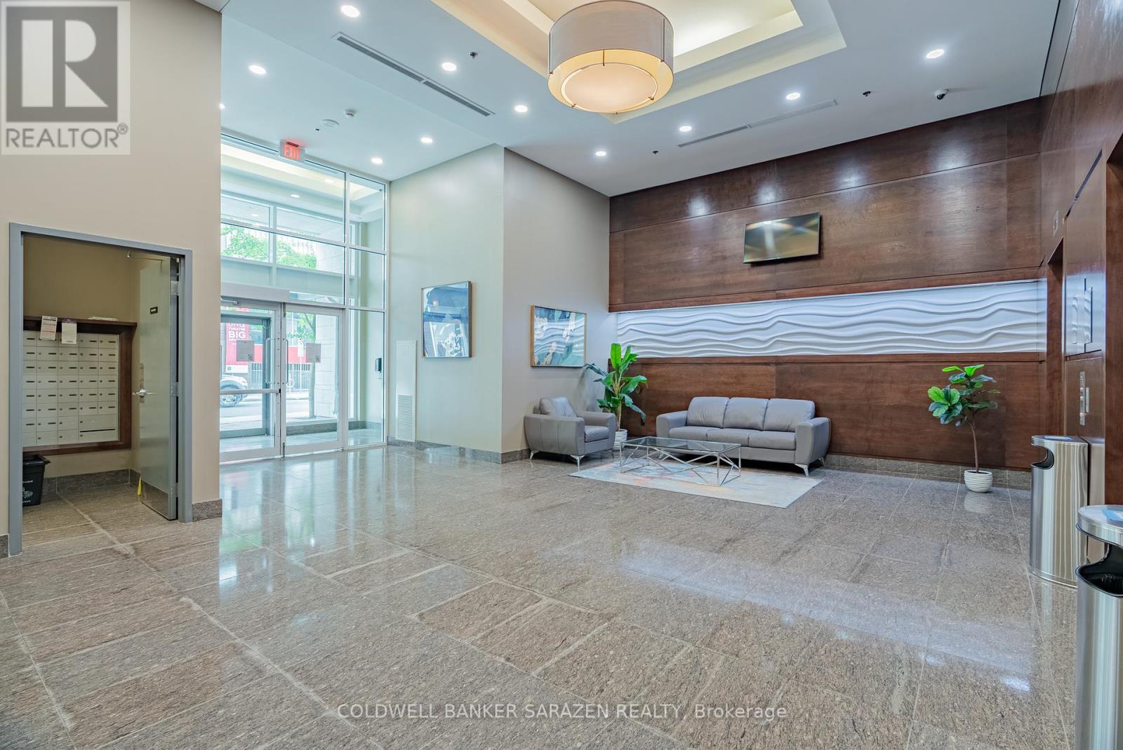 #1001 238 BESSERER STREET - 8