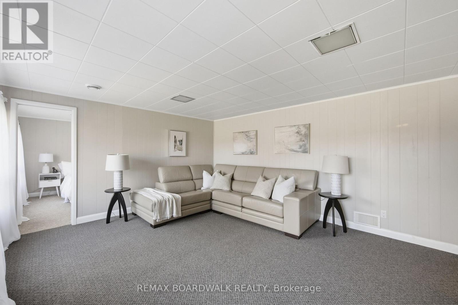 89 STEWART BOULEVARD - 37
