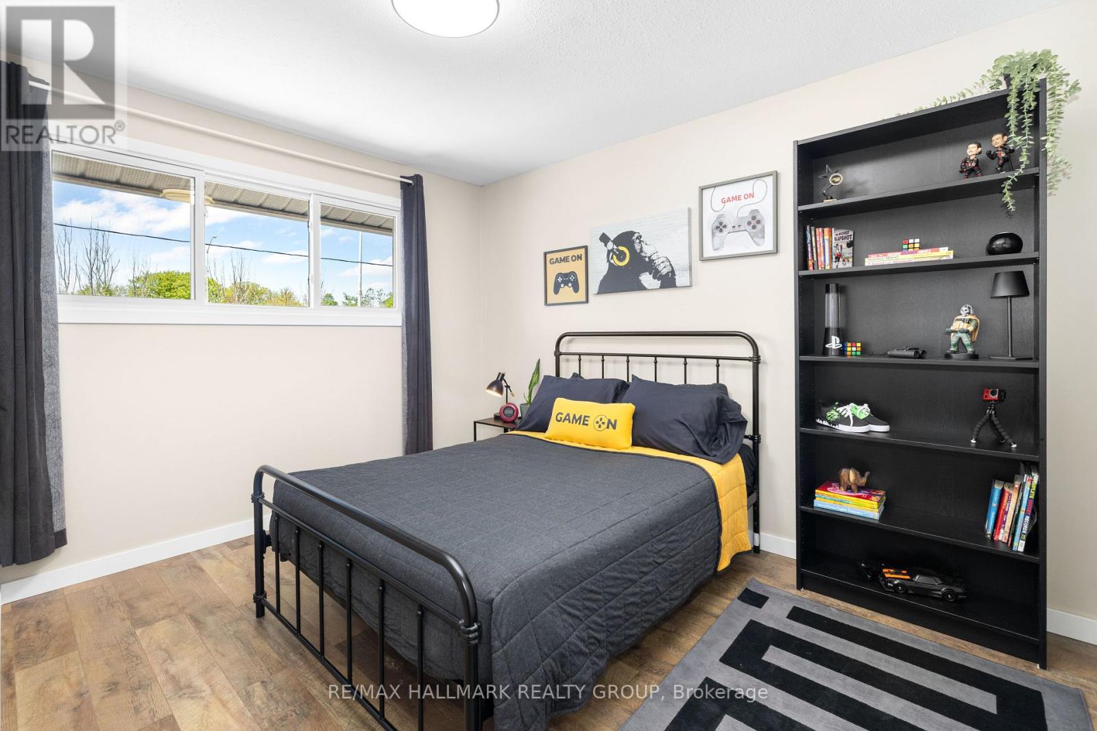 2041 KINGSLEY ROAD - 25