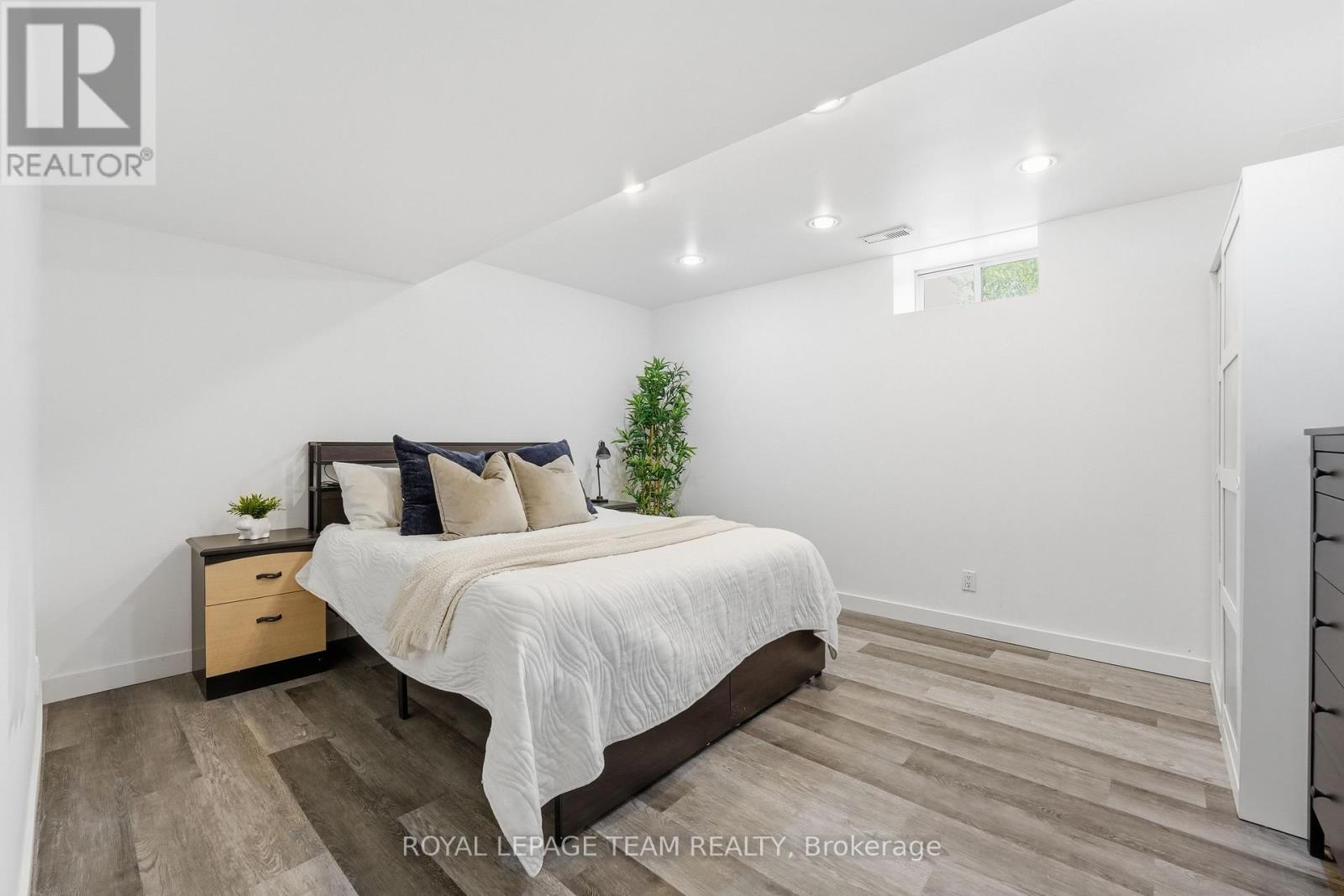 118 RUSHING BROOK DRIVE - 41