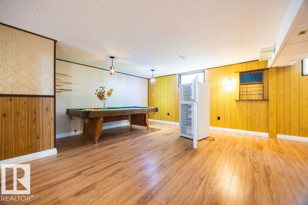8714 164 ST NW - 18