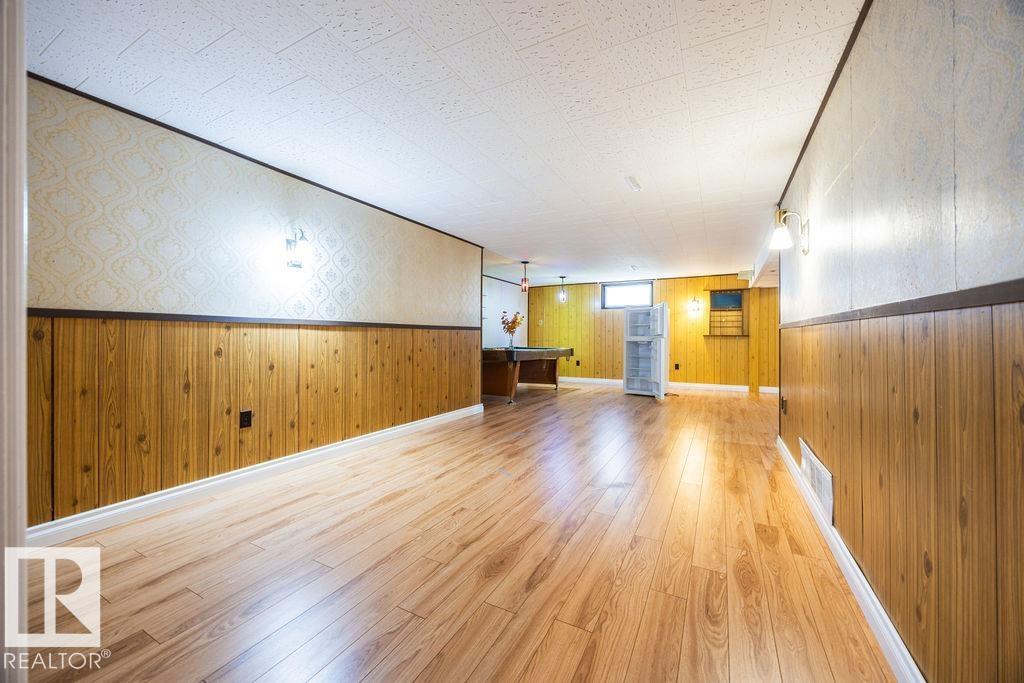8714 164 ST NW - 24