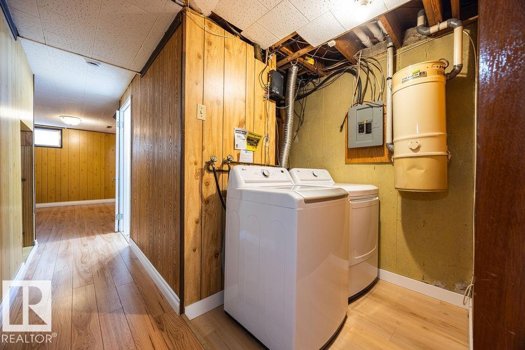 8714 164 ST NW - 27