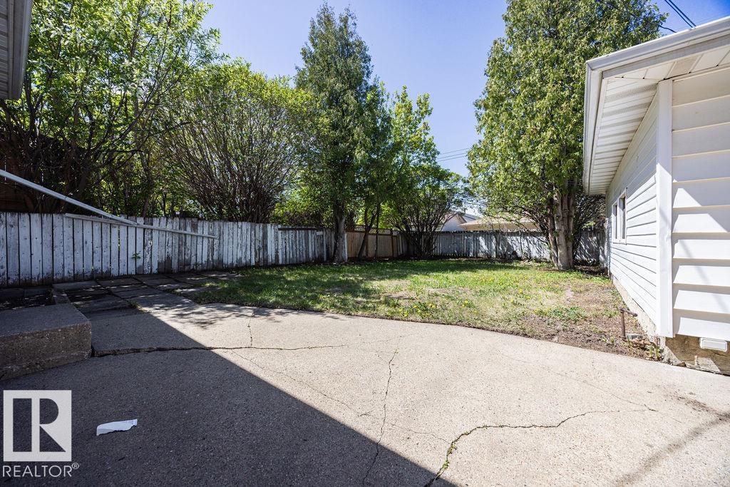 8714 164 ST NW - 34