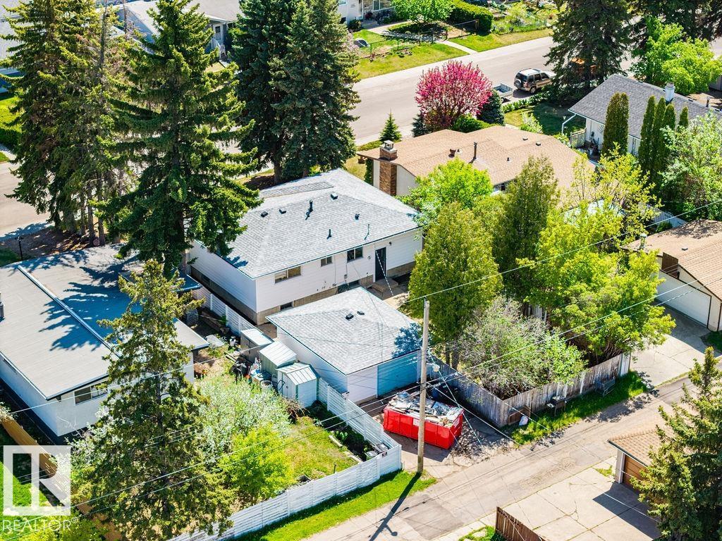 8714 164 ST NW - 41