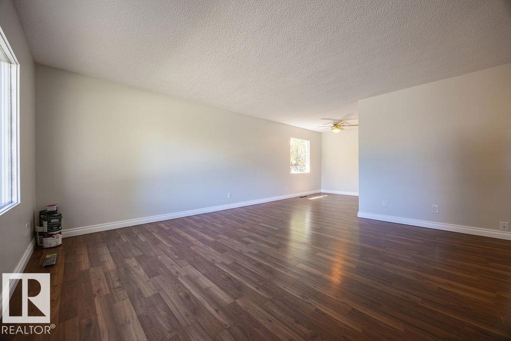 8714 164 ST NW - 5