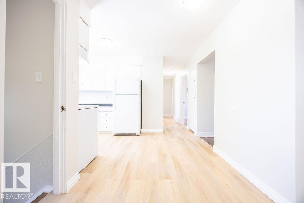 8714 164 ST NW - 9
