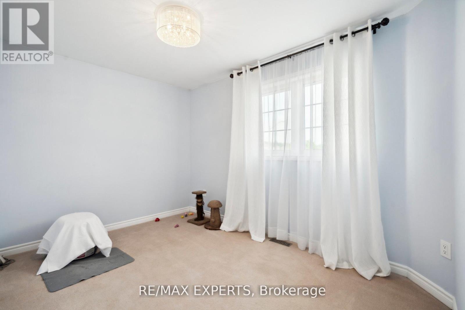 5 KELSEY CRESCENT - 29
