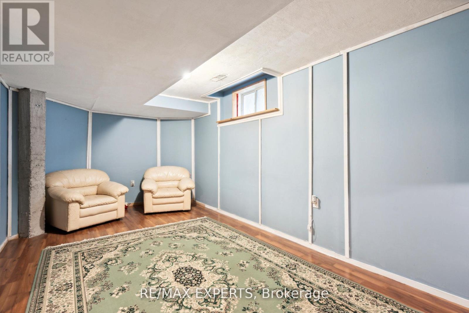 5 KELSEY CRESCENT - 35