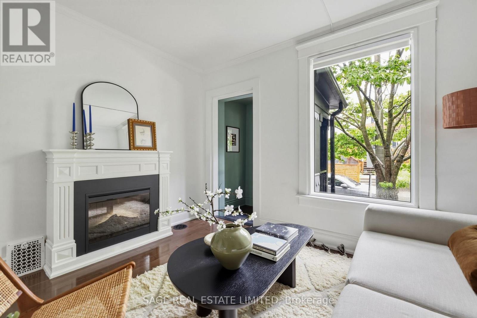195 MUNRO STREET - 6