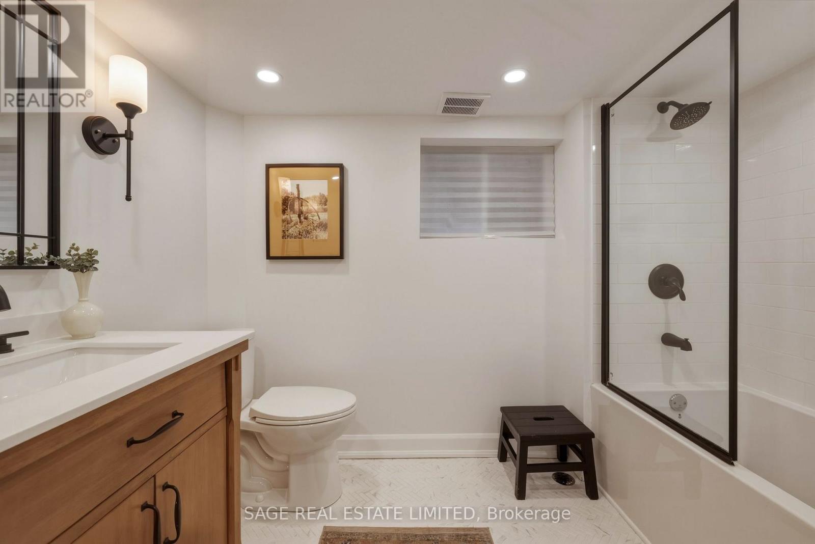 195 MUNRO STREET - 22