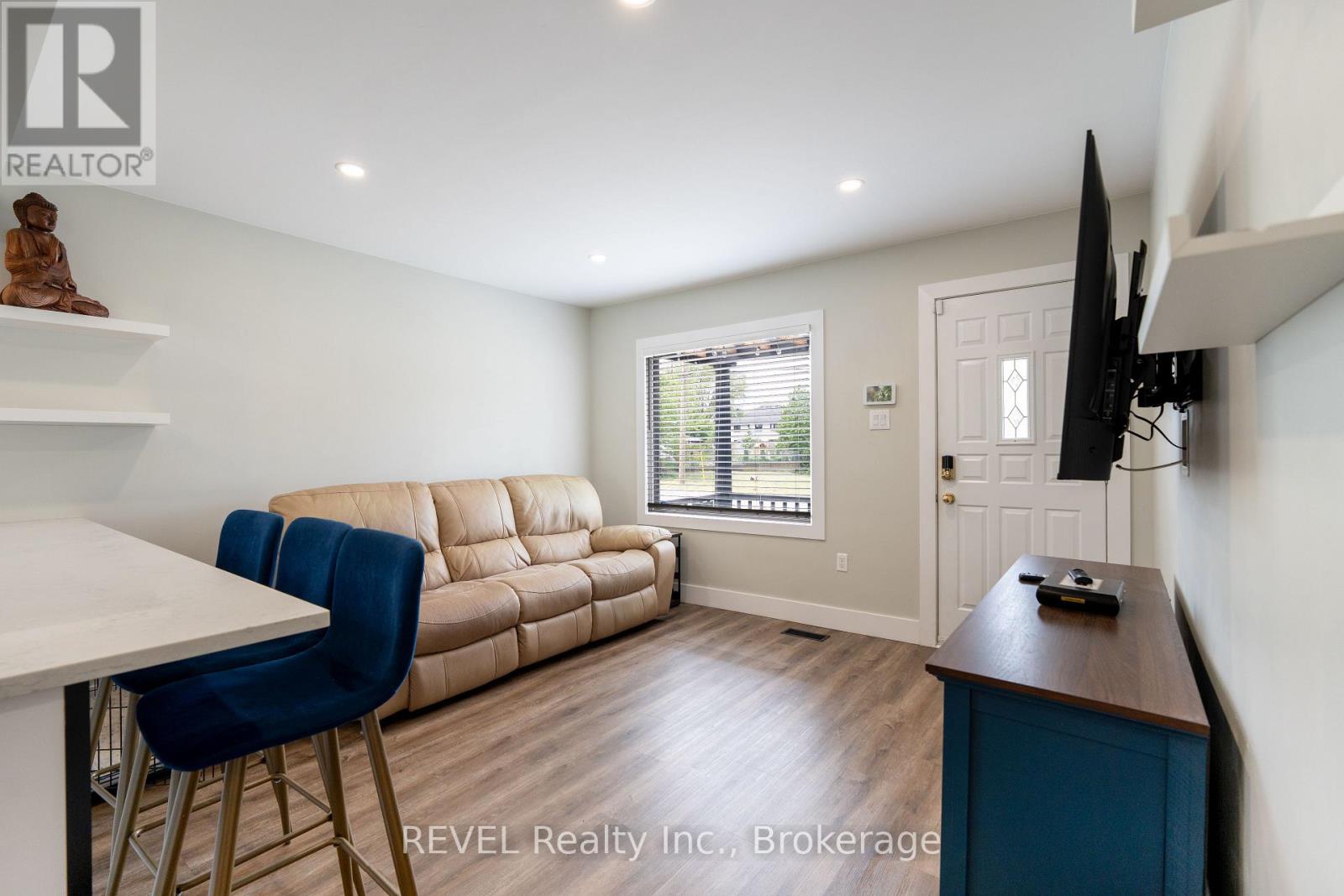 34 BLOOMFIELD AVENUE - 6