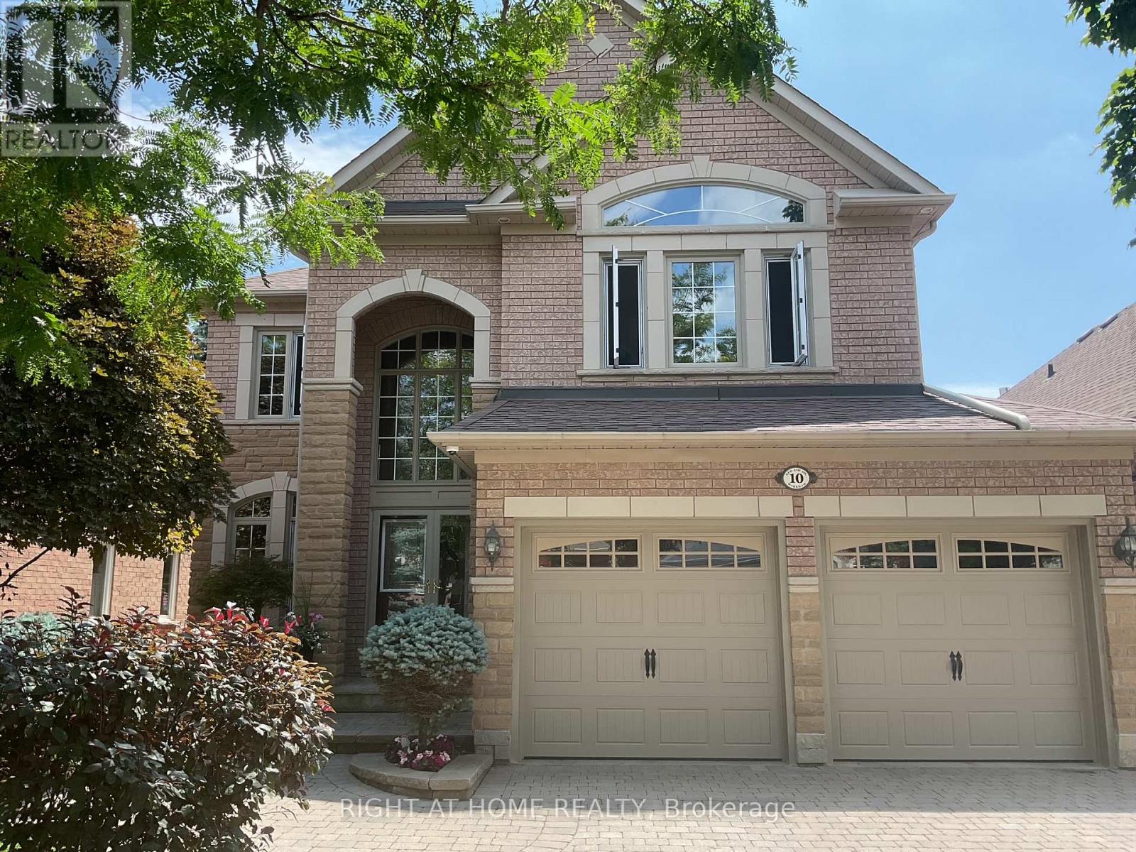 10 RED ASH DRIVE - 33