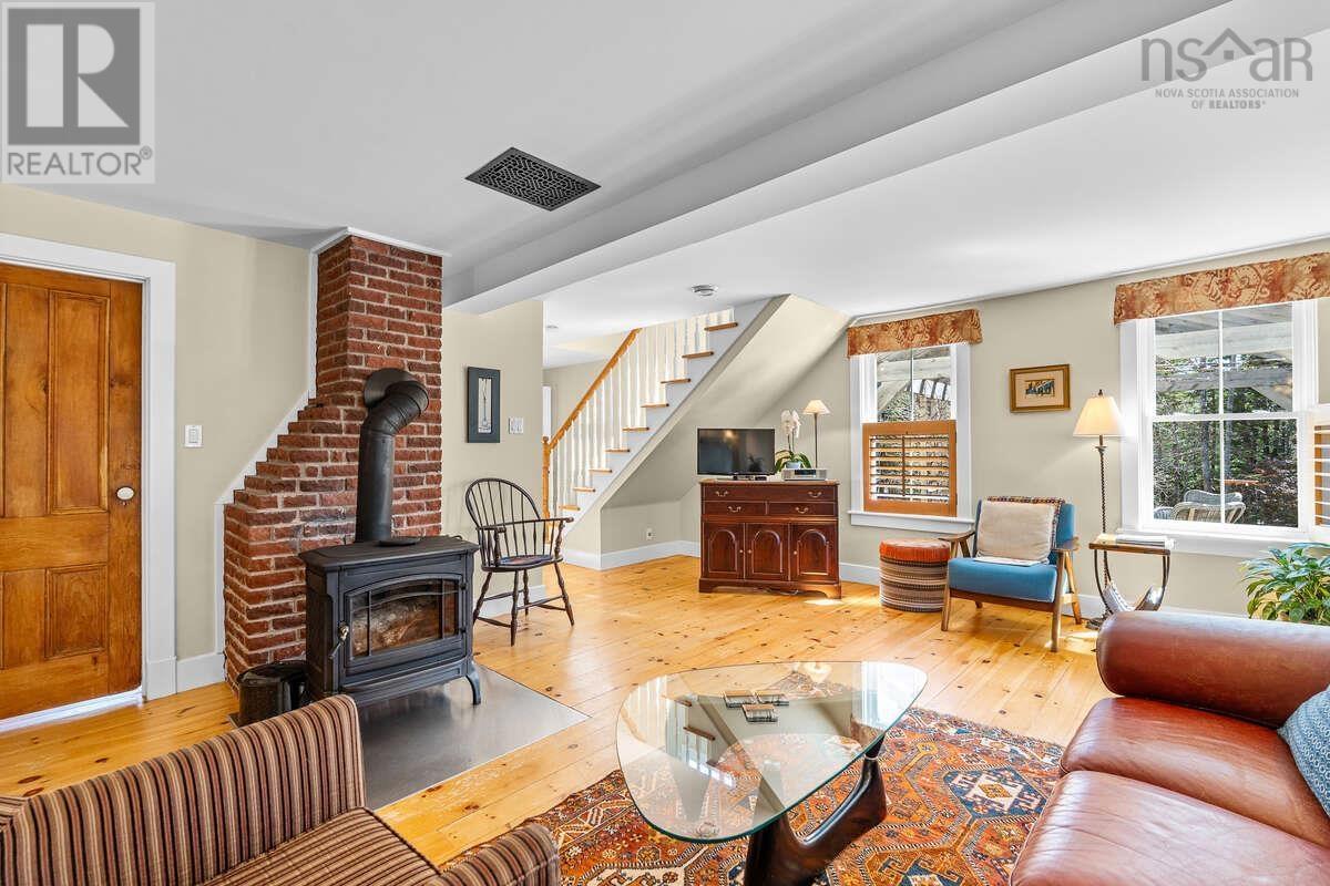 215 Conrads Road - 14