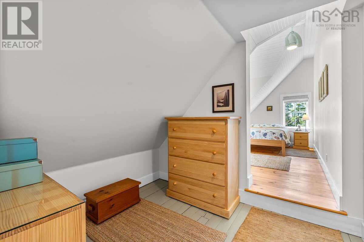 215 Conrads Road - 28
