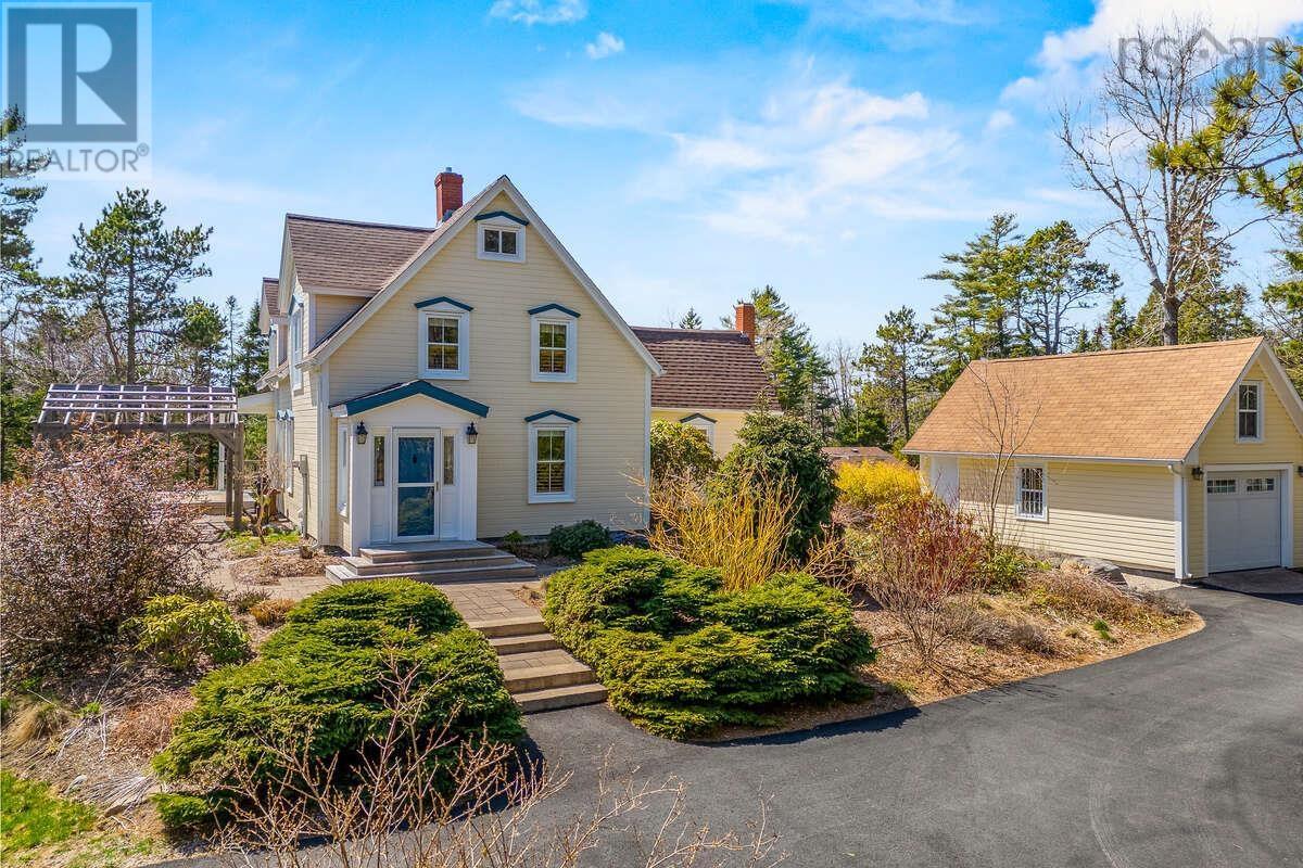 215 Conrads Road - Image 2