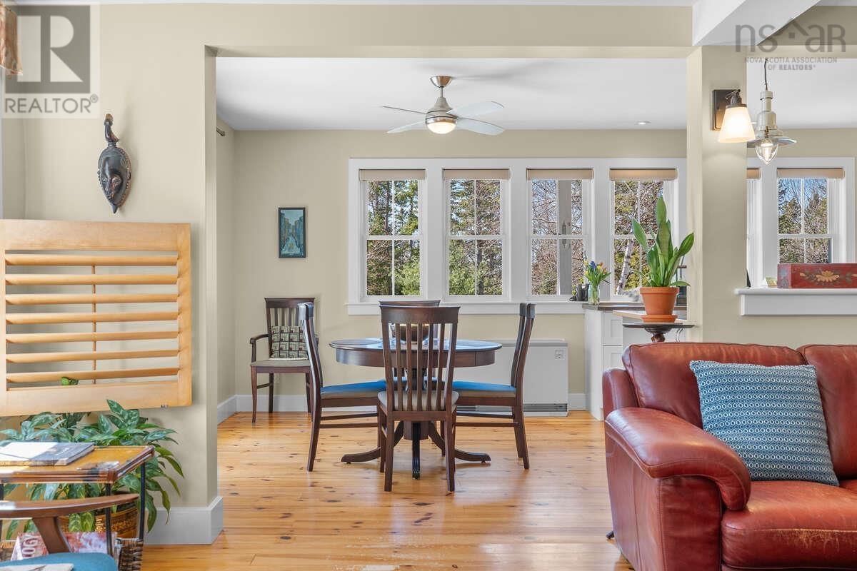 215 Conrads Road - 6