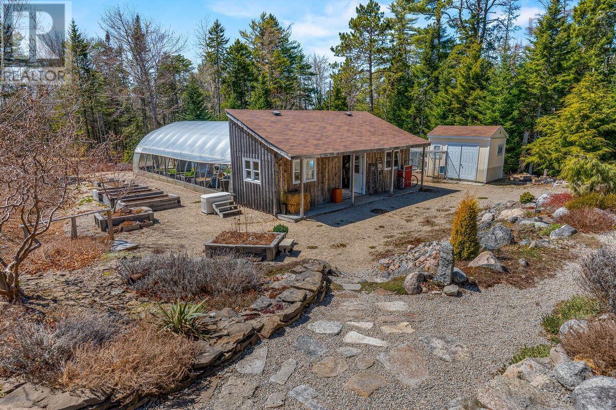 215 Conrads Road - 39