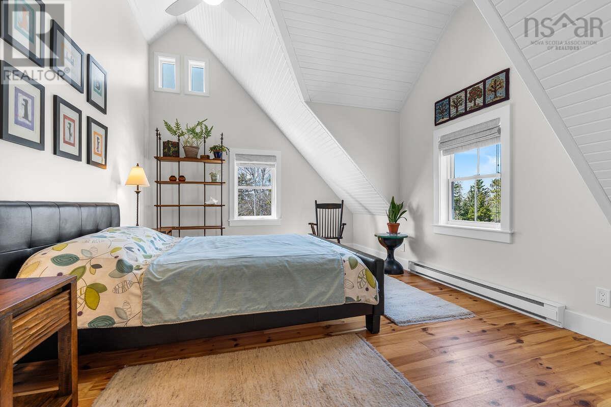 215 Conrads Road - 32