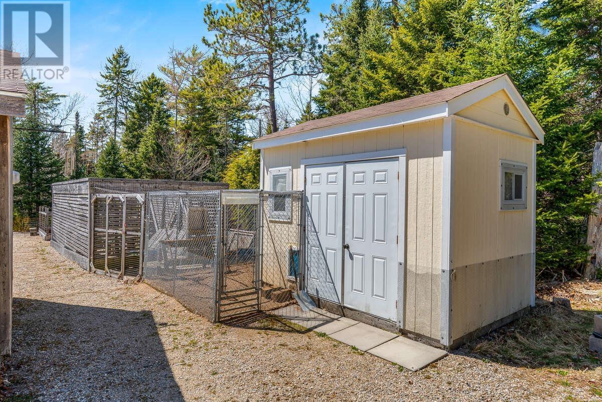 215 Conrads Road - 42